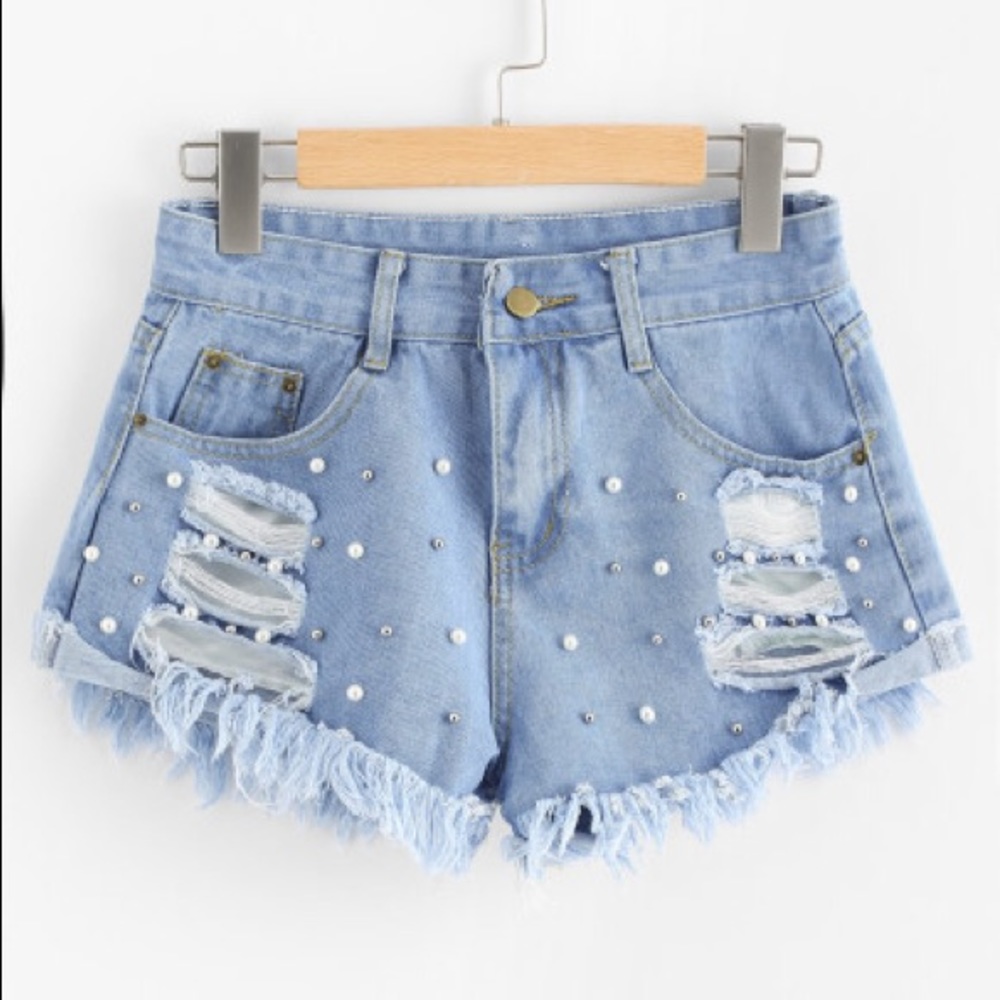 Pearl denim shorts